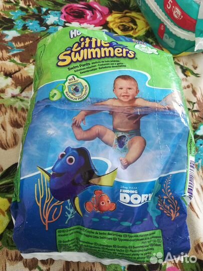 Подгузники-трусики Pampers и Huggies