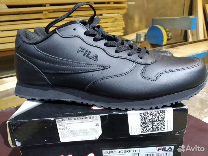 44разм.Новые кроссовки fila,кожа