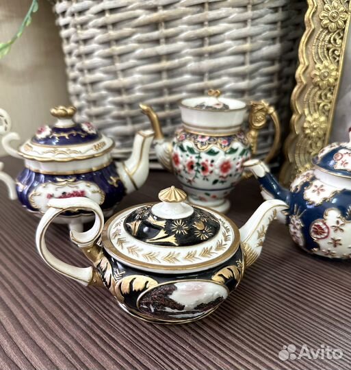 Миниатюрные.коллекционные чайнички