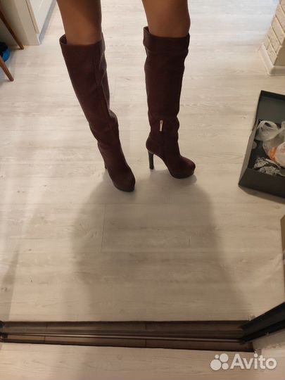 Демисезонные сапоги. новые натур.кожа