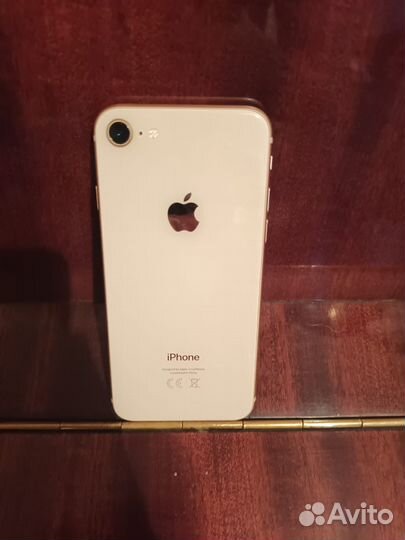 Телефон iPhone 8 64 gb