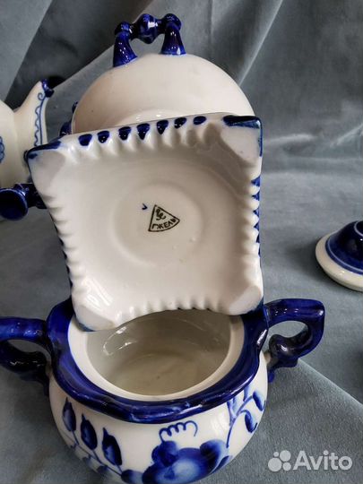 Сувениры Гжель.Самовар,сахарница и чайник.СССР.до