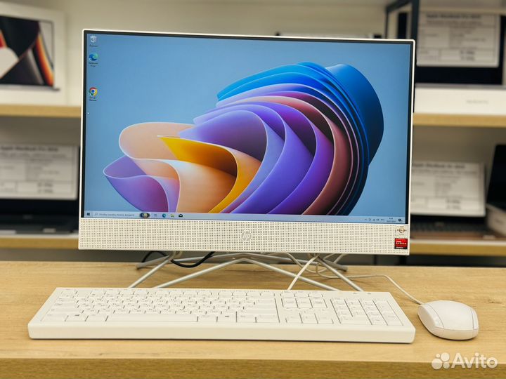 Моноблок HP 22 IPS AMD Athlon 3050U/ SSD