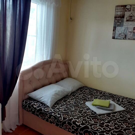 Комната 18 м² в 7-к., 2/2 эт.