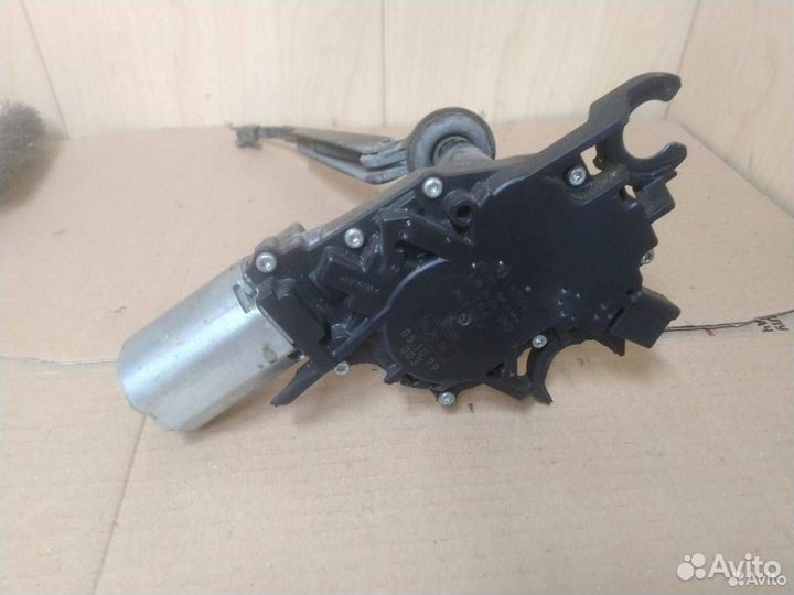 Моторчик трапеции дворников (стеклоочистителя)