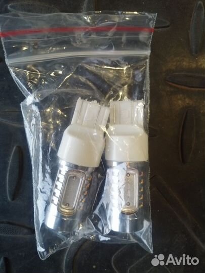 Светодиодные лампочки с линзой на стоп