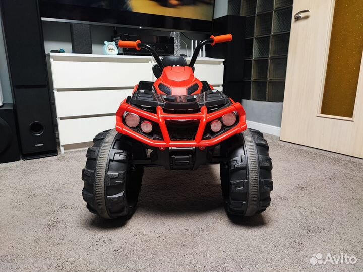 Детский электромобиль