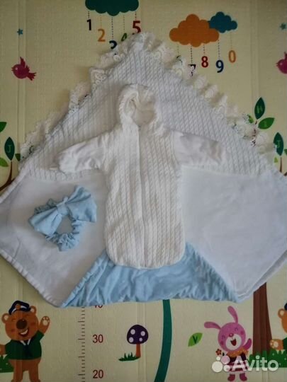 Комплект на выписку с пледом весна-осень