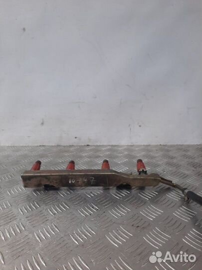 Топливная рампа Nissan Primera хэтчбэк 5 дв. 1.8