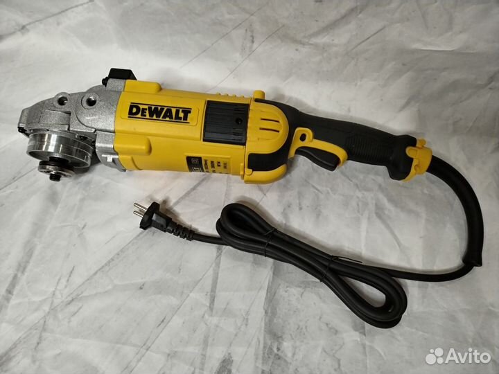 Ушм болгарка DeWalt 230 2800w