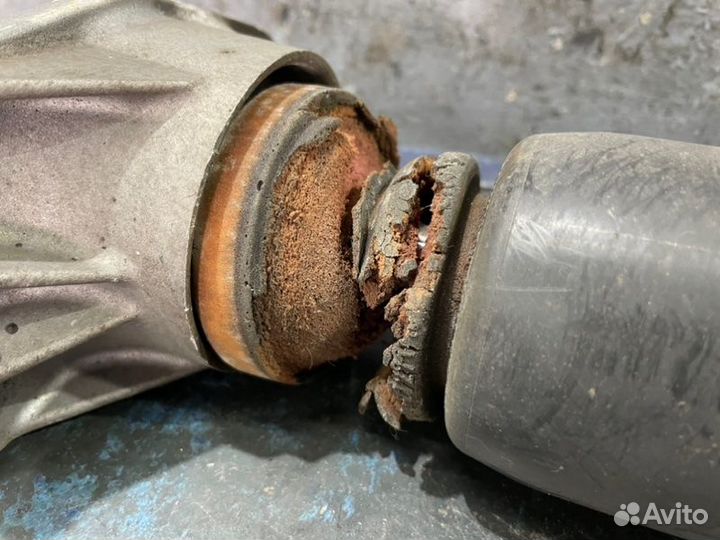 Амортизатор задний Bmw 1 F20