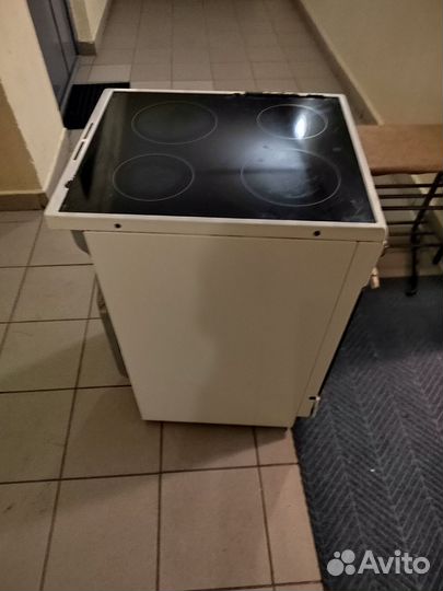 Плита электрическая zanussi ZCV560ML