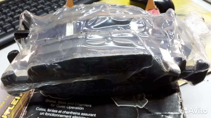 Колодки тормозные дисковые передние jeep новые