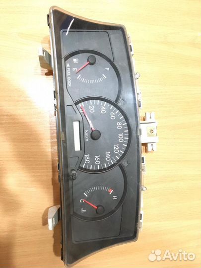 Щиток приборов. Приборная панель.Toyota Corolla