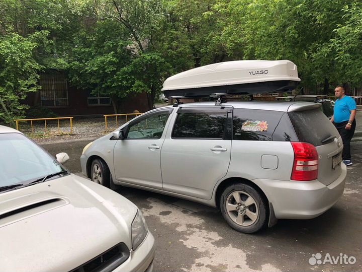 Автобокс багажник на крышу Toyota Wish