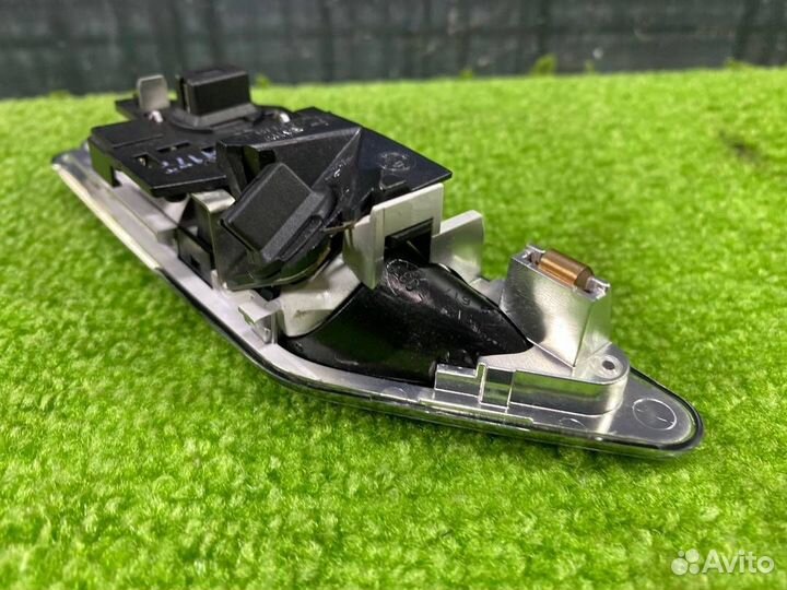 Плафон салона левый Bmw 330Xi E46 M54 2003