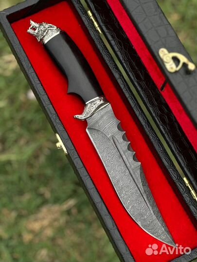 Нож из дамасской стали