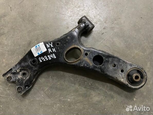 Lexus NX Рычаг передний нижний бумеранг