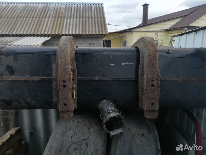 Топливный бак с кранштейнами 350 л не гнилой