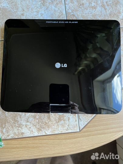 Портативный dvd плеер LG