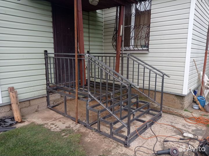 Каркасы для лестниц