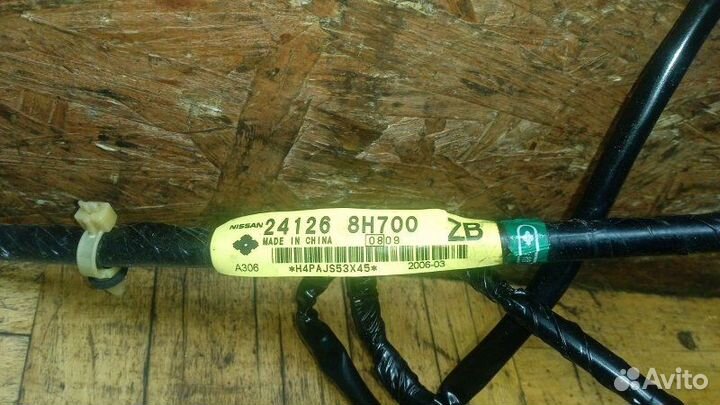 Проводка (коса) двери задняя правая Nissan X-Trail