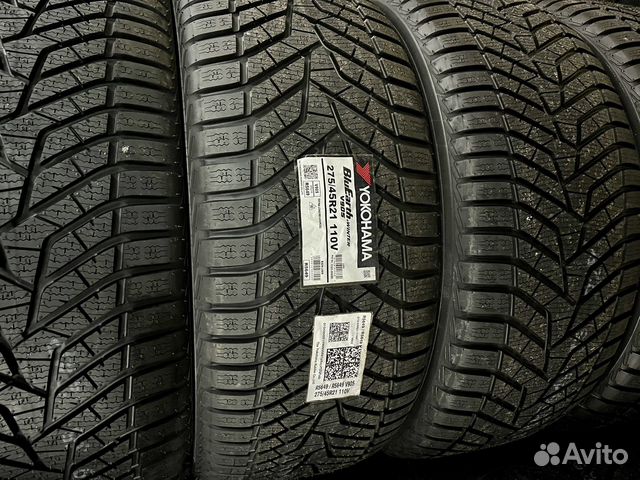 Yokohama BluEarth Winter V905 275/45 R21 и 315/40 R21
