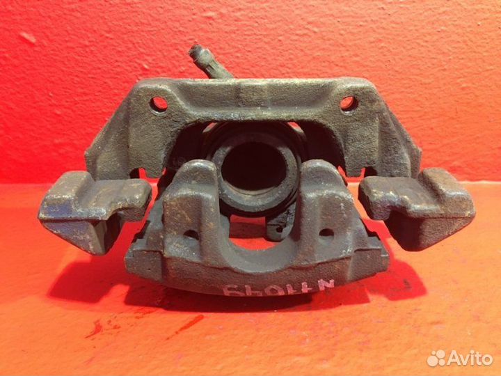 Суппорт передний левый Mercedes-Benz E-Class W210