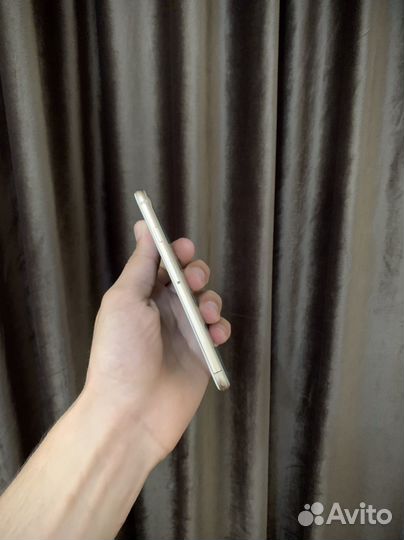 iPhone 8, 64 ГБ