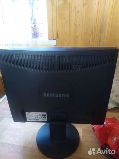 Монитор Asus