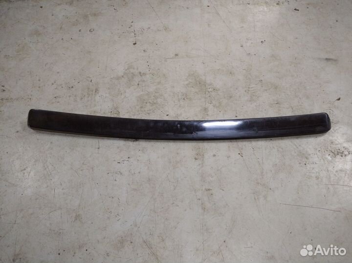 Спойлер крышки багажника Mercedes W126 Coupe