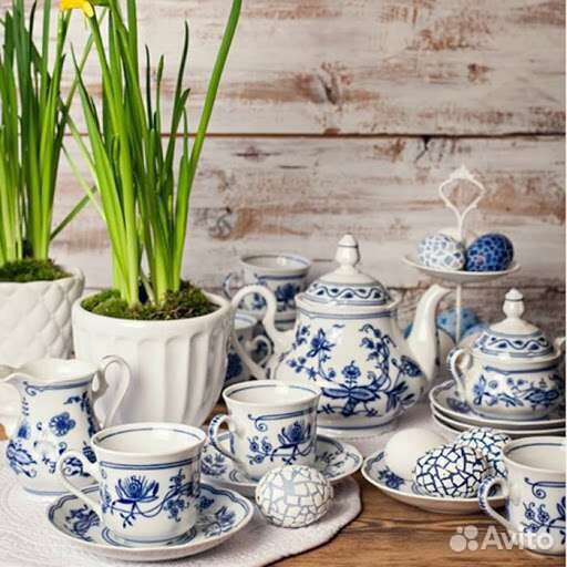 Чайный и столовый сервиз луковый рисунок Чехия