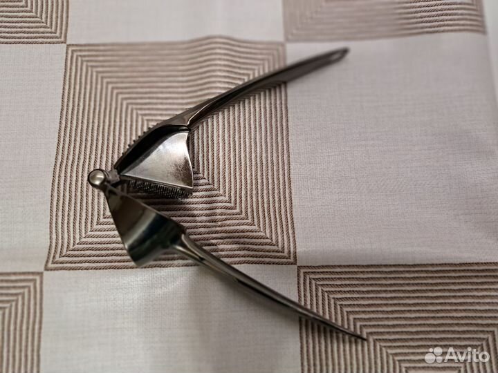 Пресс для чеснока