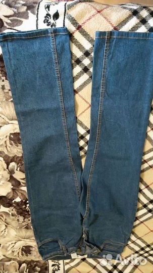 Джинсы