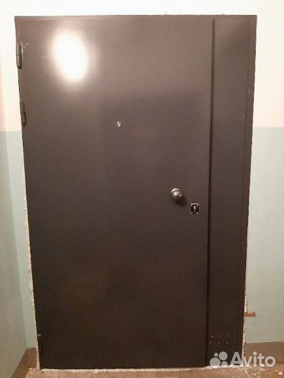 Дверь стальная на карман(тамбур)
