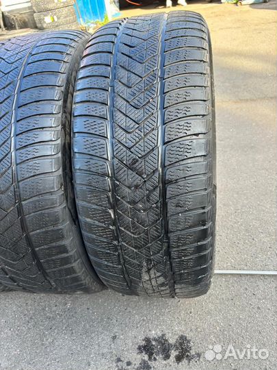 Pirelli Scorpion Winter RFT 275/45 R20