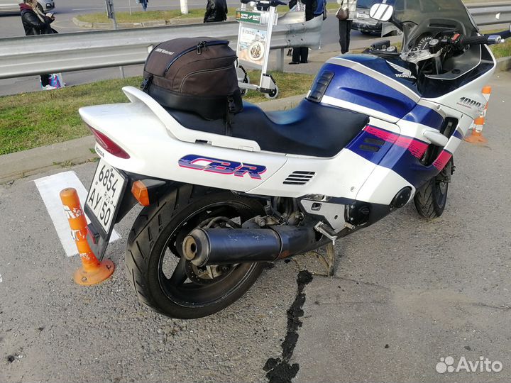 Honda cbr1000f