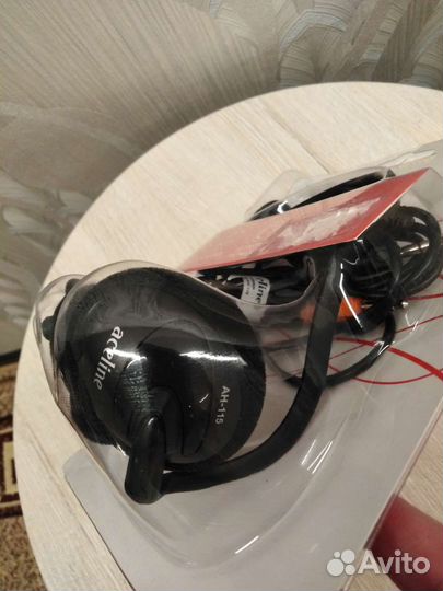 Наушники с микрофоном