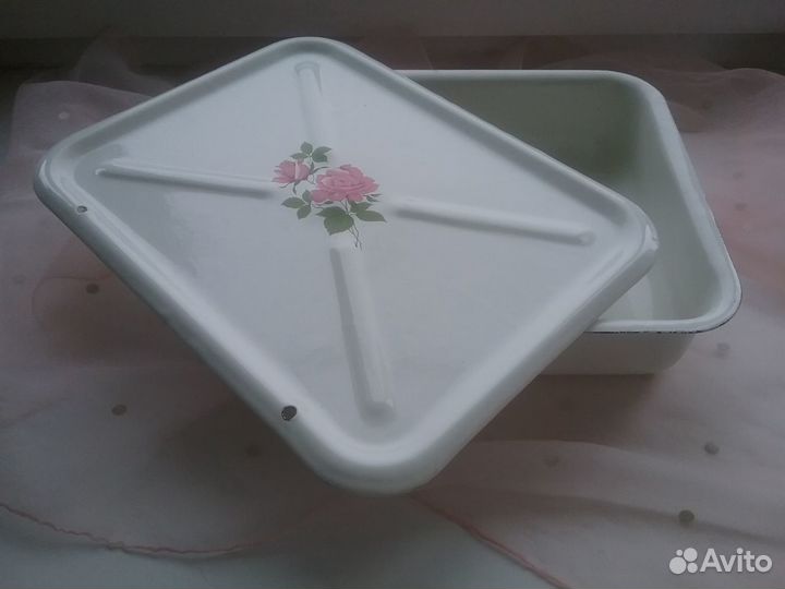 Лотки для заливного.Соковыжималка ручная