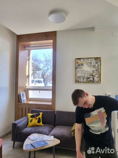 Картина акрил поталь лак в изысканной раме