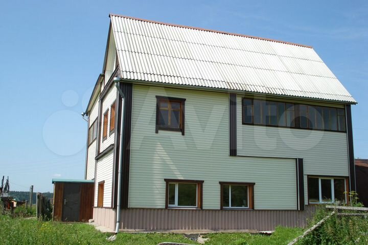 Дом 250 м² на участке 10 сот.