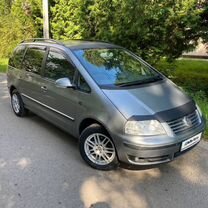 Volkswagen Sharan 1.8 AT, 2005, 251 000 км, с пробегом, цена 690 000 руб.