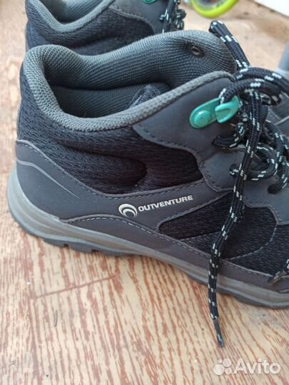 Треккинговые ботинки