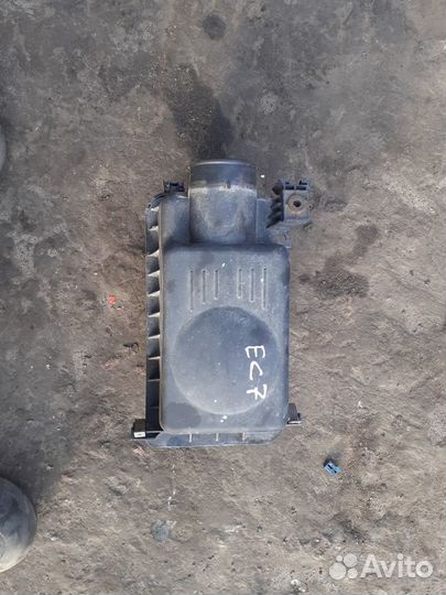 Корпус воздушного фильтра Geely Emgrand Ec7