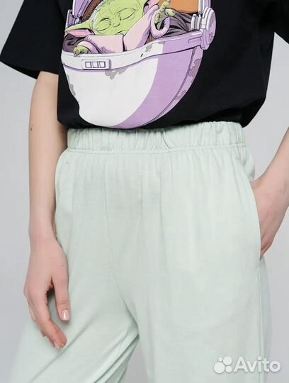 Штаны с монстерой и фламинго