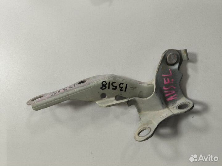 Петля капота левая Toyota Avensis T250