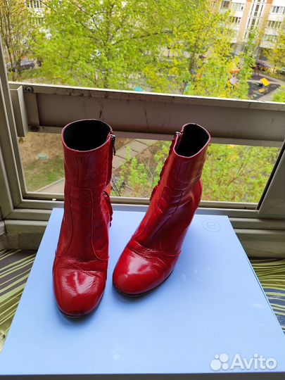 Ботильоны красные натуральная лаковая кожа 38