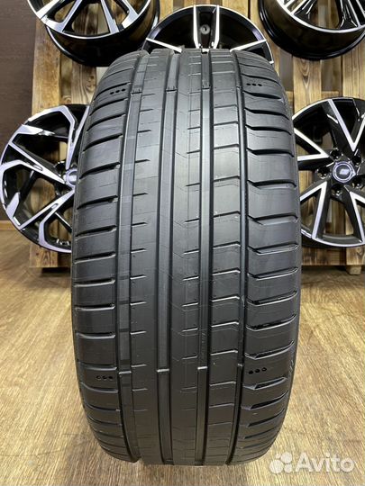 Michelin Pilot Sport 5 245/40 R19 98Y