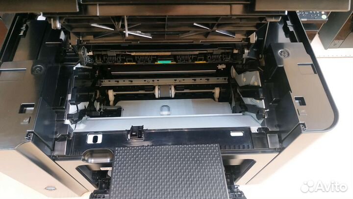 Принтер лазерный мфу HP LaserJet 1536 dnf MFP