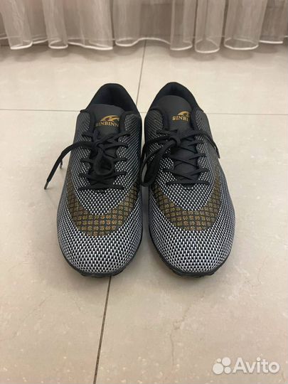 Бутсы футбольные сороконожки 43 размер